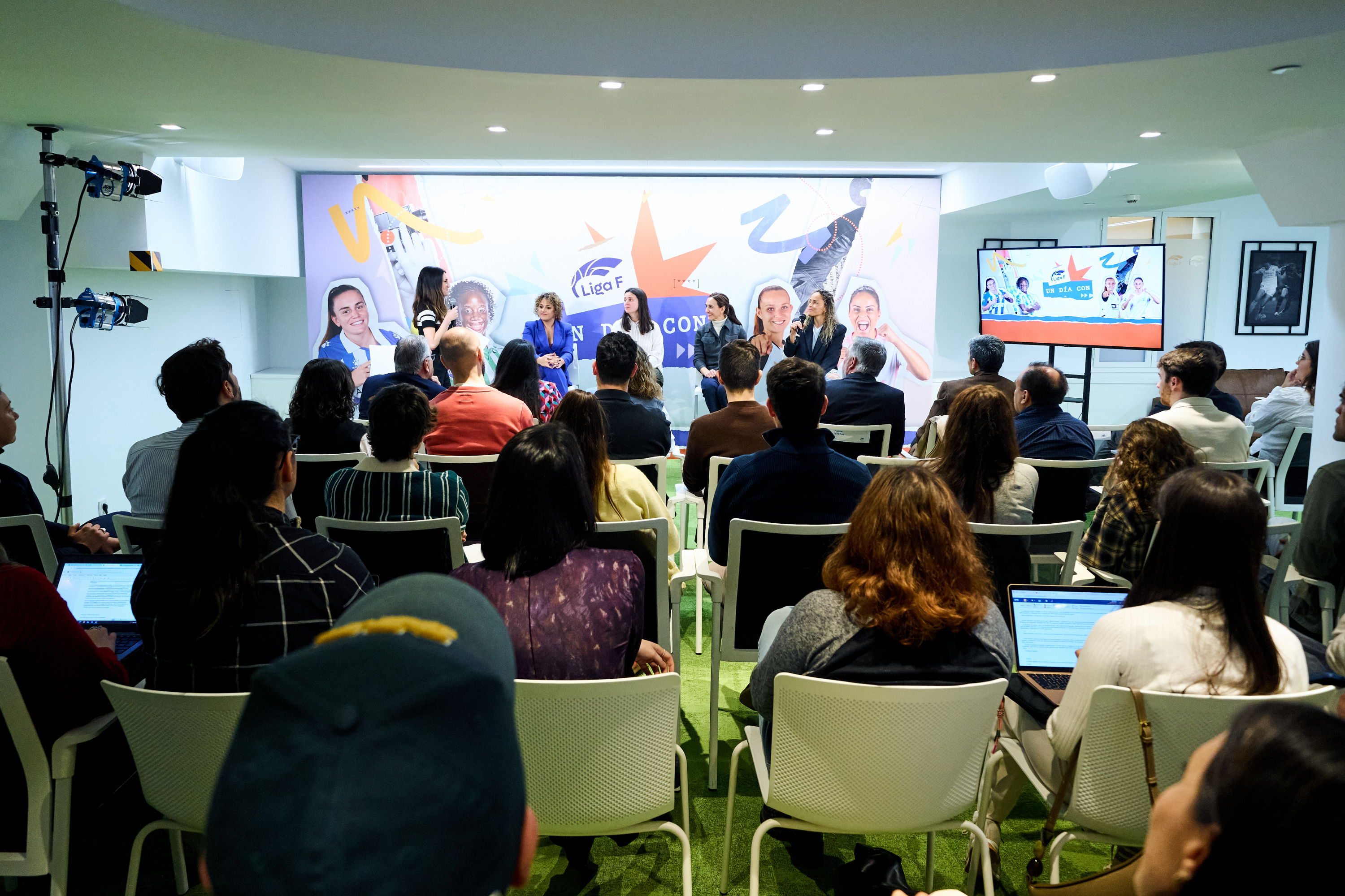 Presentación de 'Un día Con'