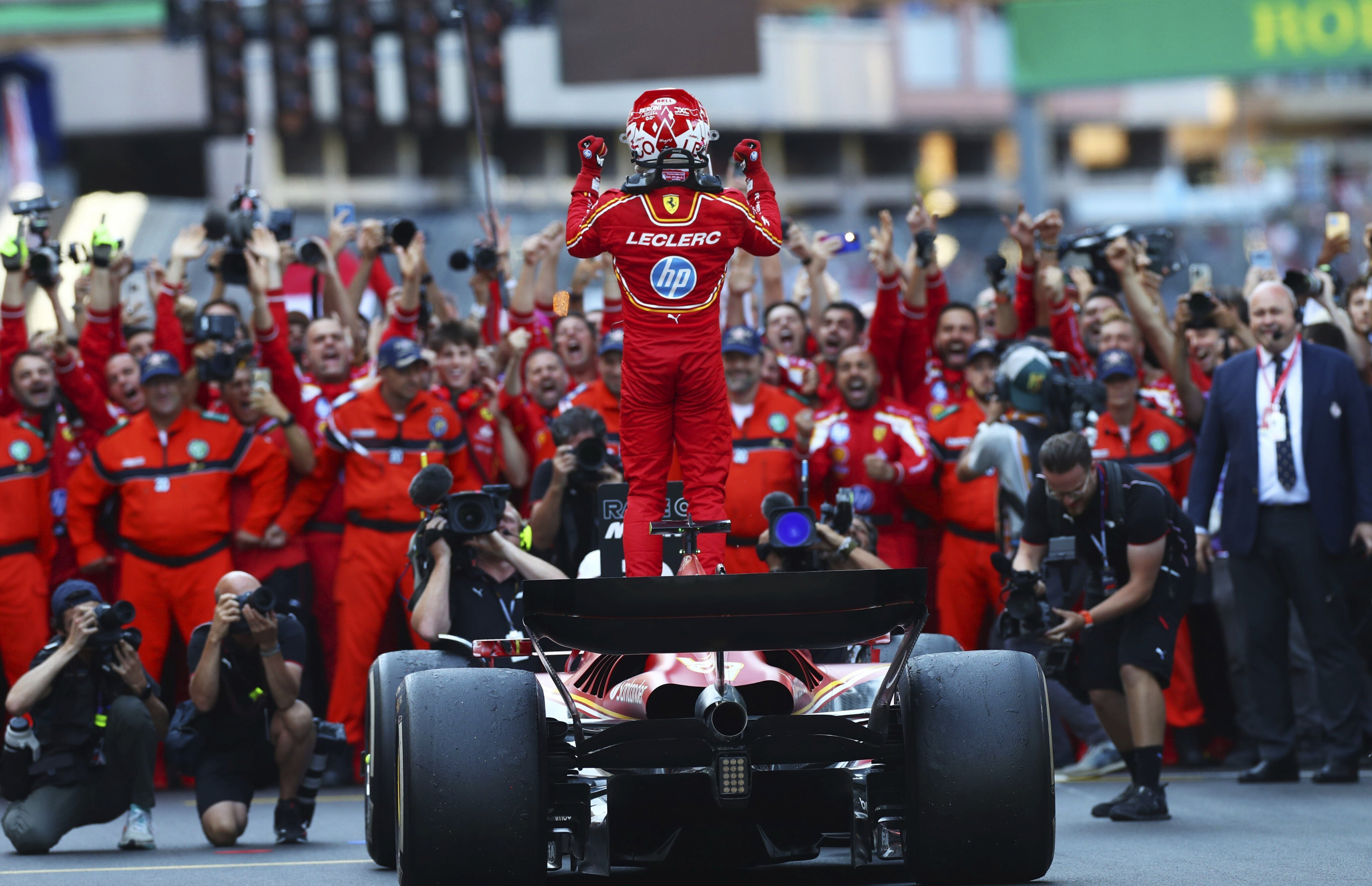 Charles Leclerc gana en Mónaco.