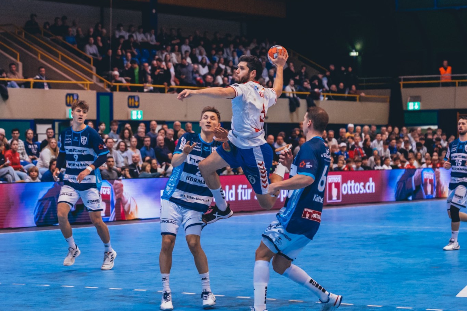 Partido entre el Kriens-Luzern y el Granollers en la Liga Europea.