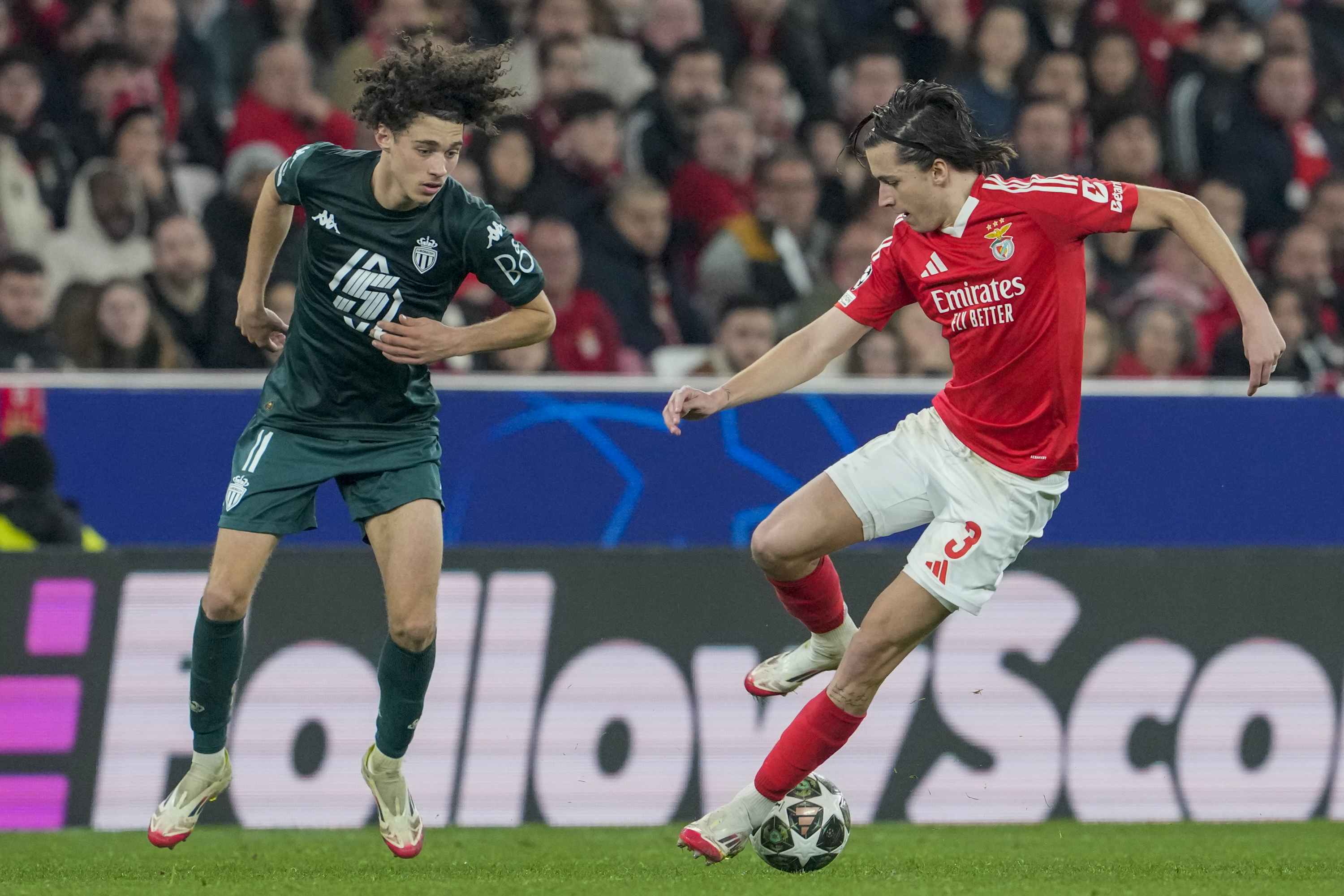 Álvaro Carreras se corona en el Benfica en Champions ante el Mónaco
