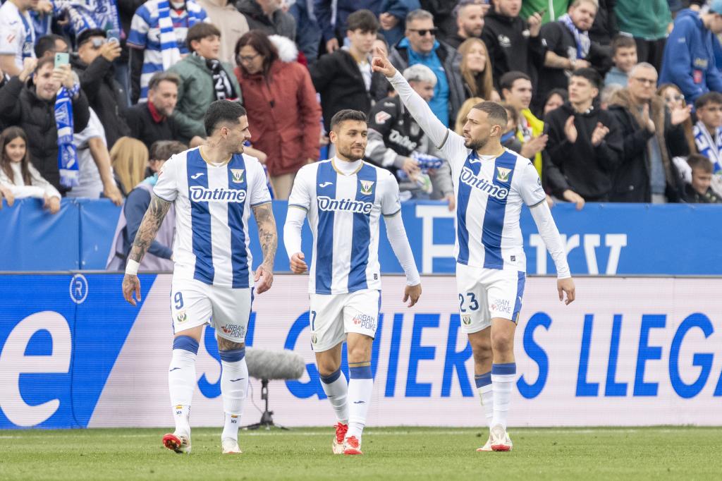 Partido de LaLiga EA Sports entre el Leganes y el Alaves en el estadio de Butarque. Celebracion del gol de Munir