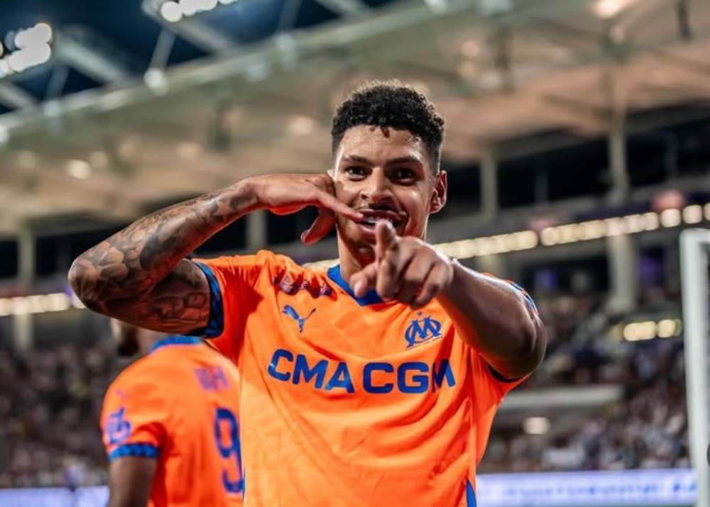 Luis Henrique celebra un gol con el Marsella.