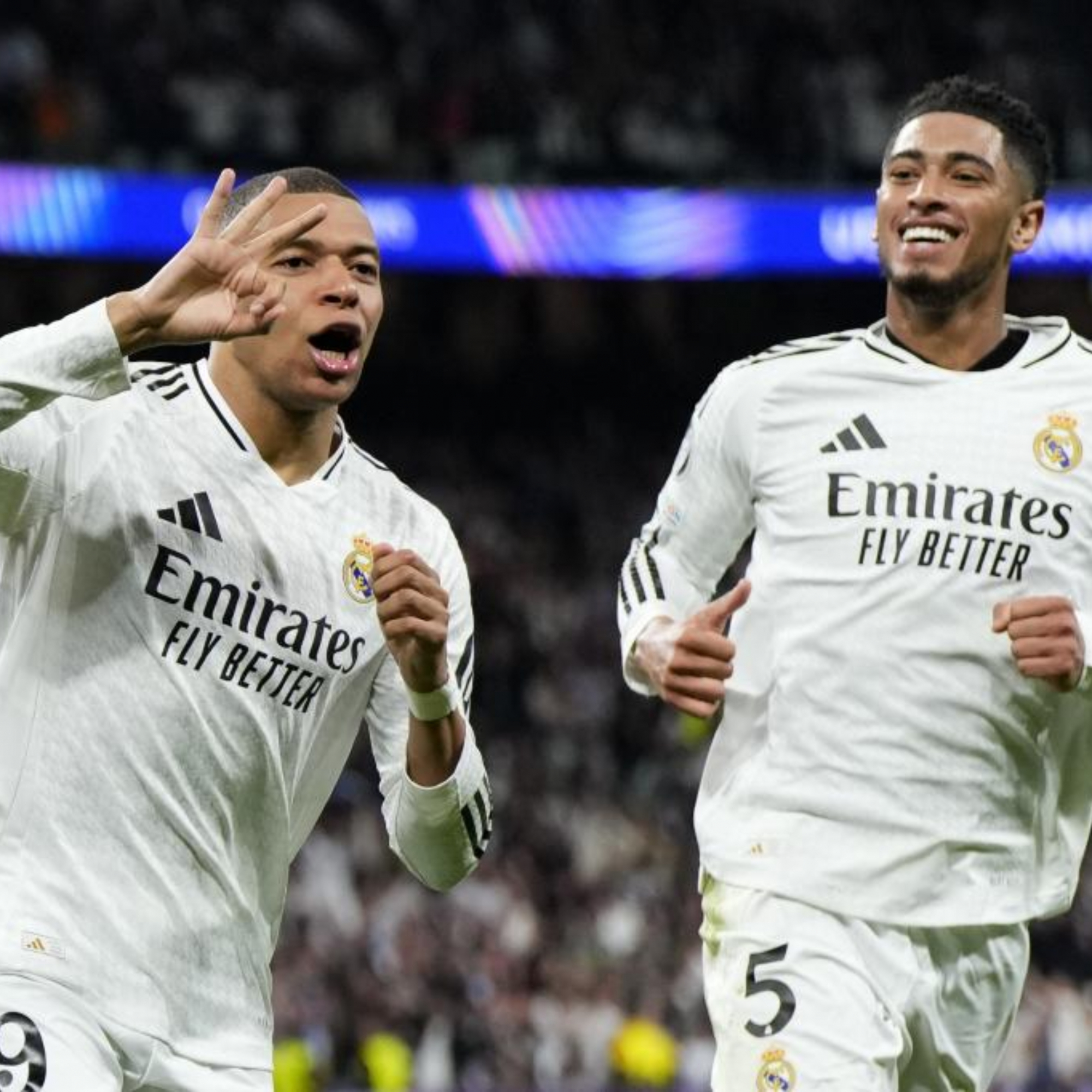 Mbappé y Bellingham celebrando el gol del francés.