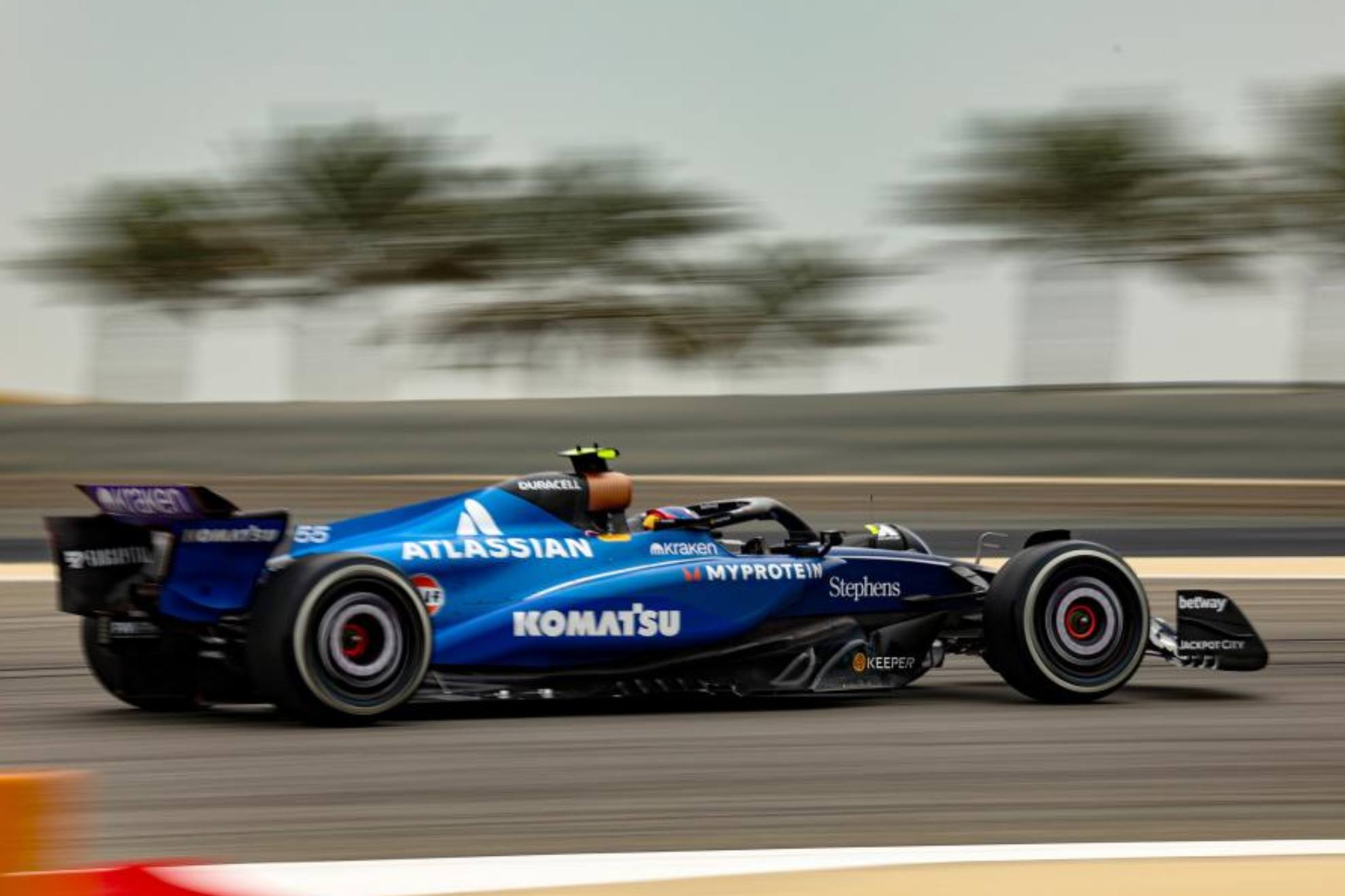 Carlos Sainz, en el segundo día de test de pretemporada en Bahréin.