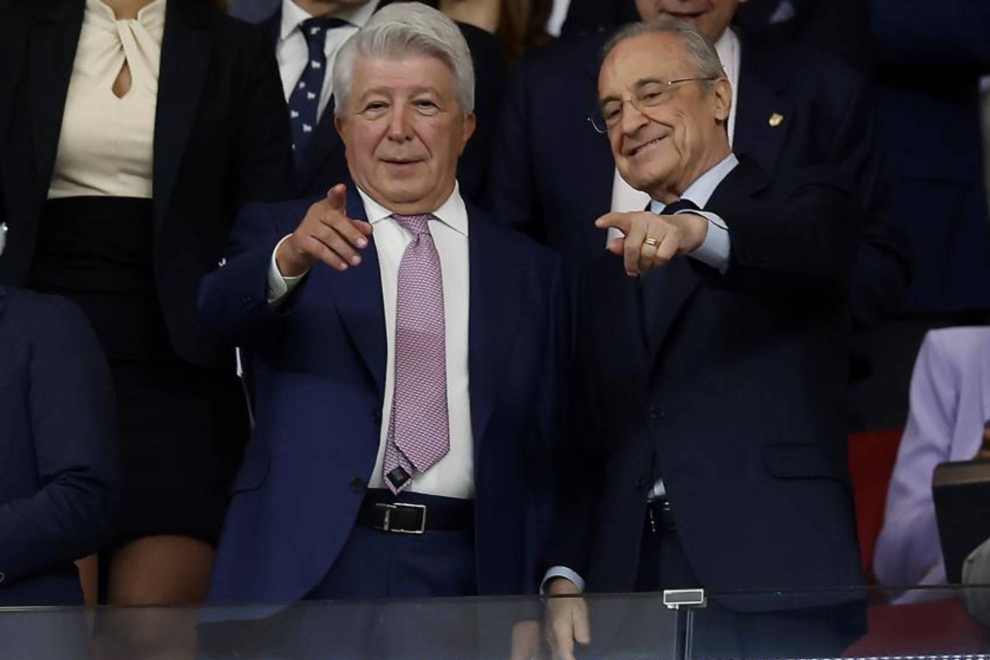 Cerezo بجوار فلورنتينو