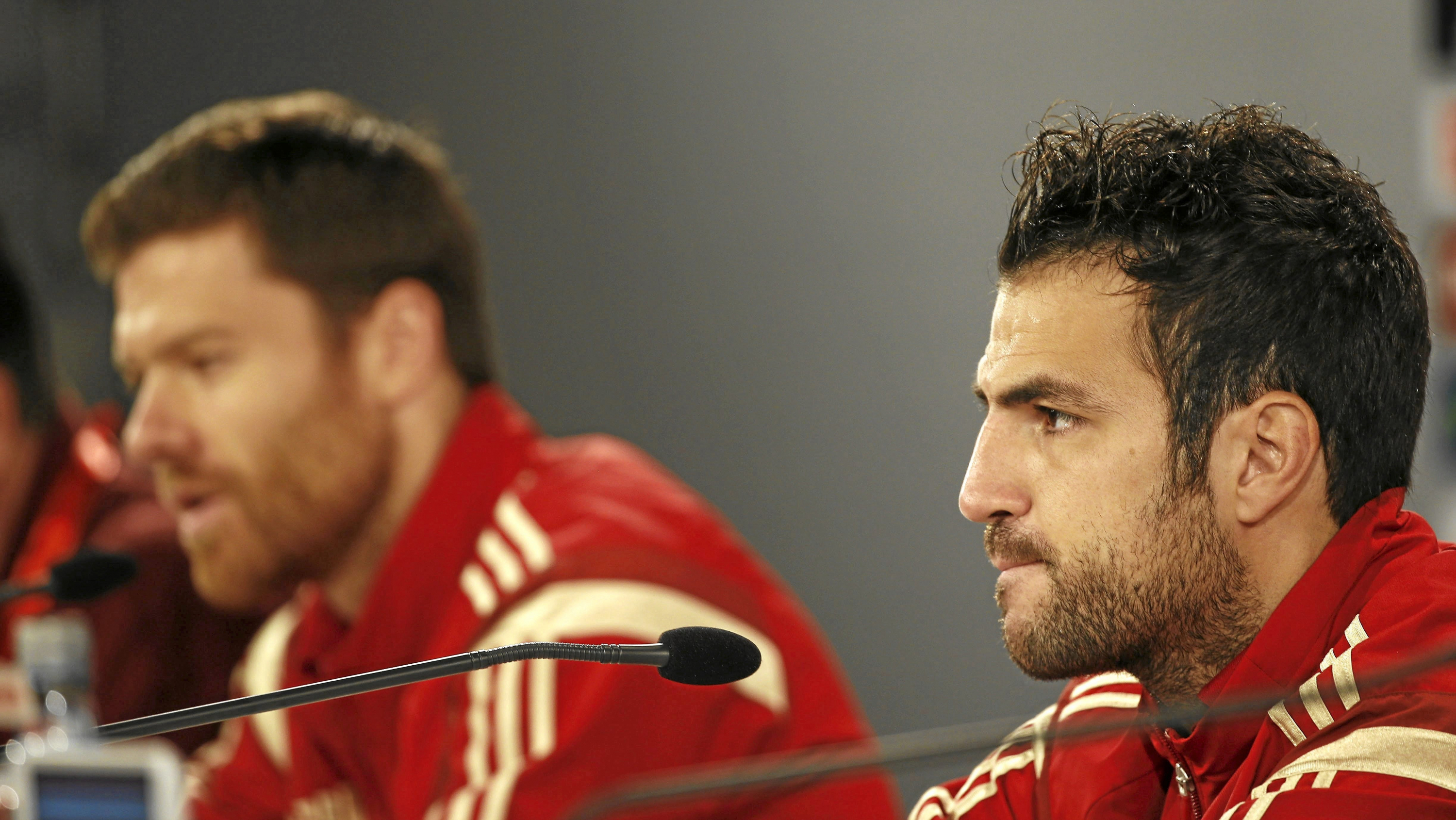 Xabi Alonso y Cesc Fábegas, con la selección española.