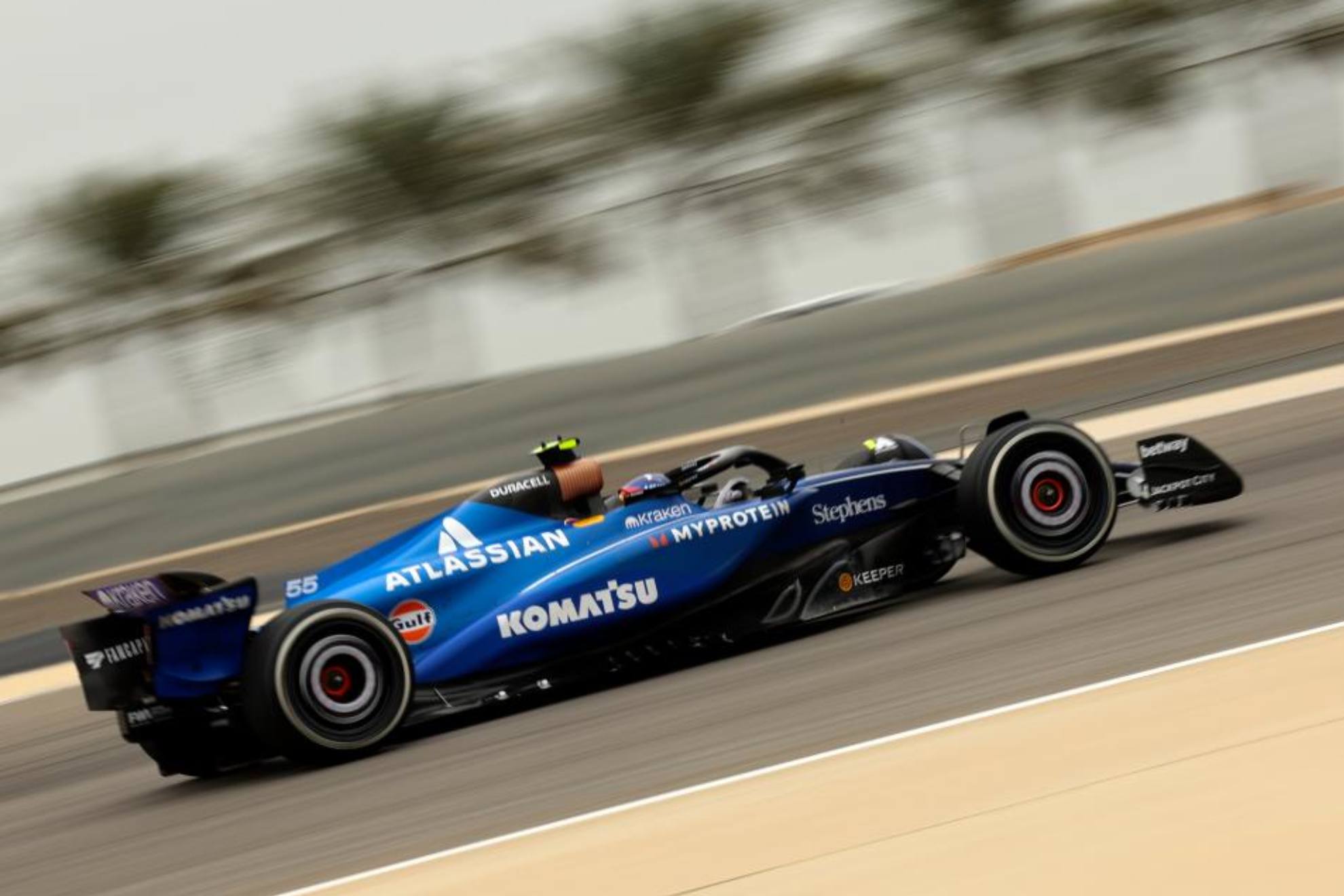 Carlos Sainz, en los test de Bahréin con el Williams FW47