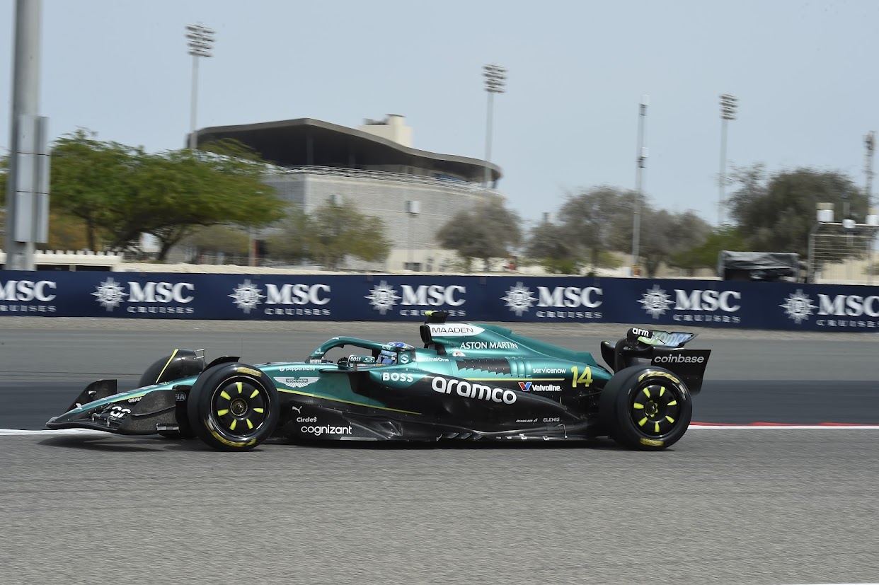 Alonso, con el AMR25