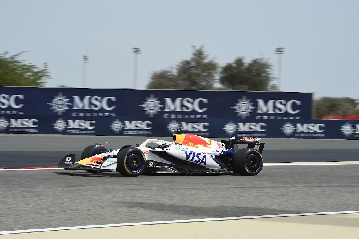 Racing Bulls VCARB 02