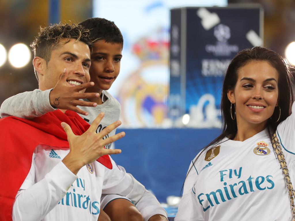 Cristiano Jr. ya es un 'bicho': el recital del hijo de CR7 en las ...