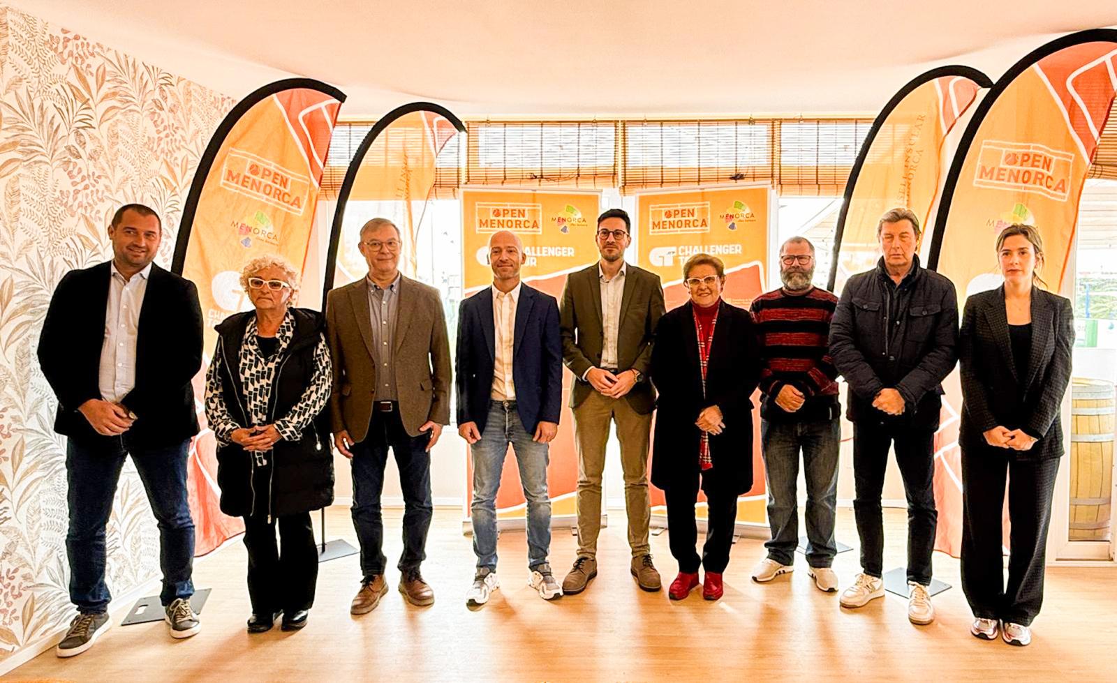 Toni Capó, Ana Vilafranca, Llorenç Ferrer, Adolfo Vilafranca, Joan Pons Torres, Elsa Pons, Miguel Ametller, Javier Soler y Edi Bentivegna