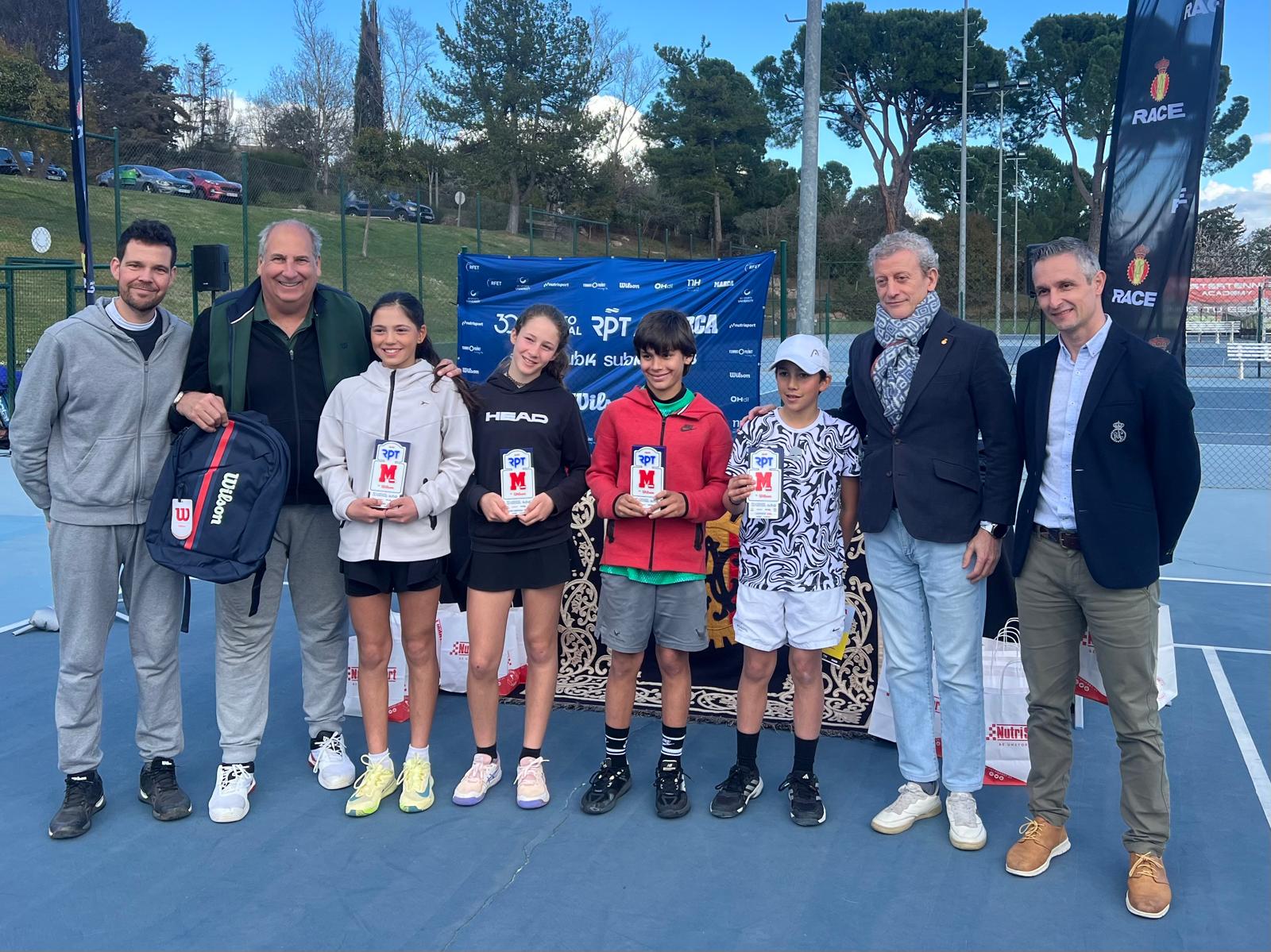 Campeones y Finalistas Sub12 - Alevín en el Club RACE del RPT - Marca by Wilson