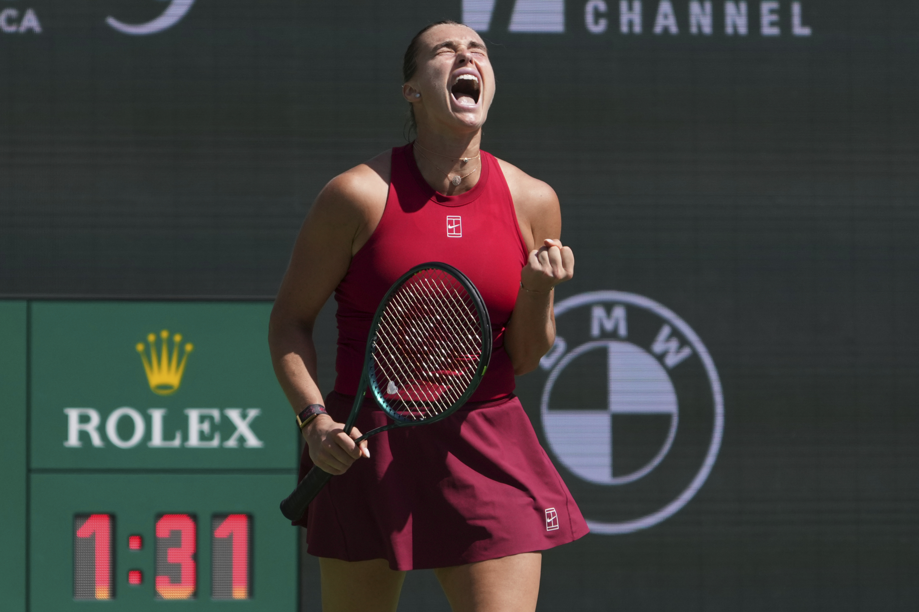 Sabalenka grita durante la final.