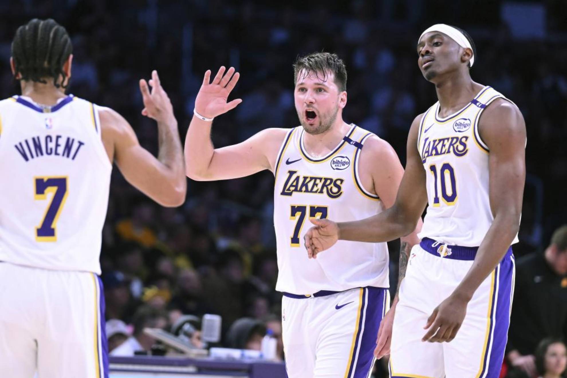 Doncic guía a los Lakers a su primer triunfo desde la lesión de LeBron
