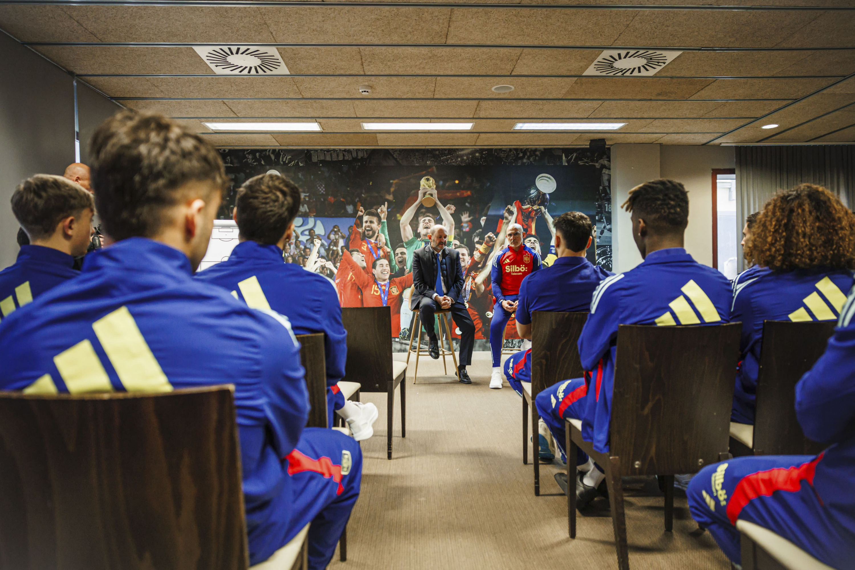 The president of the RFEF Rafael Louzán, at a reception to the members of the Spanish team, this Monday in the city of football