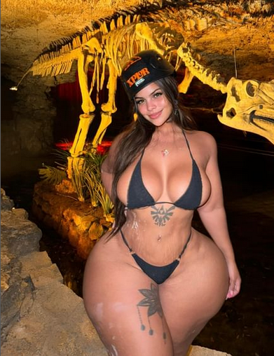 Gracie Bon, la modelo curvy a la que no le caben las nalgas en los asientos convencionales: así