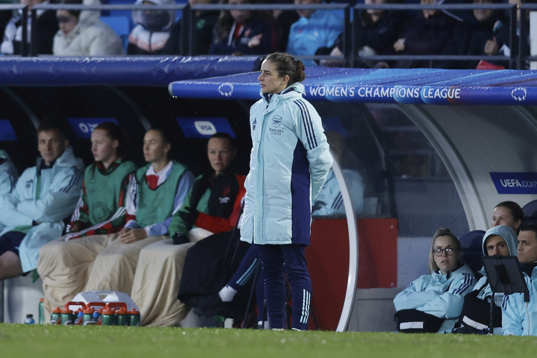 Ian Wright: "It's a fucking shame that these girls have to play on these pitches"