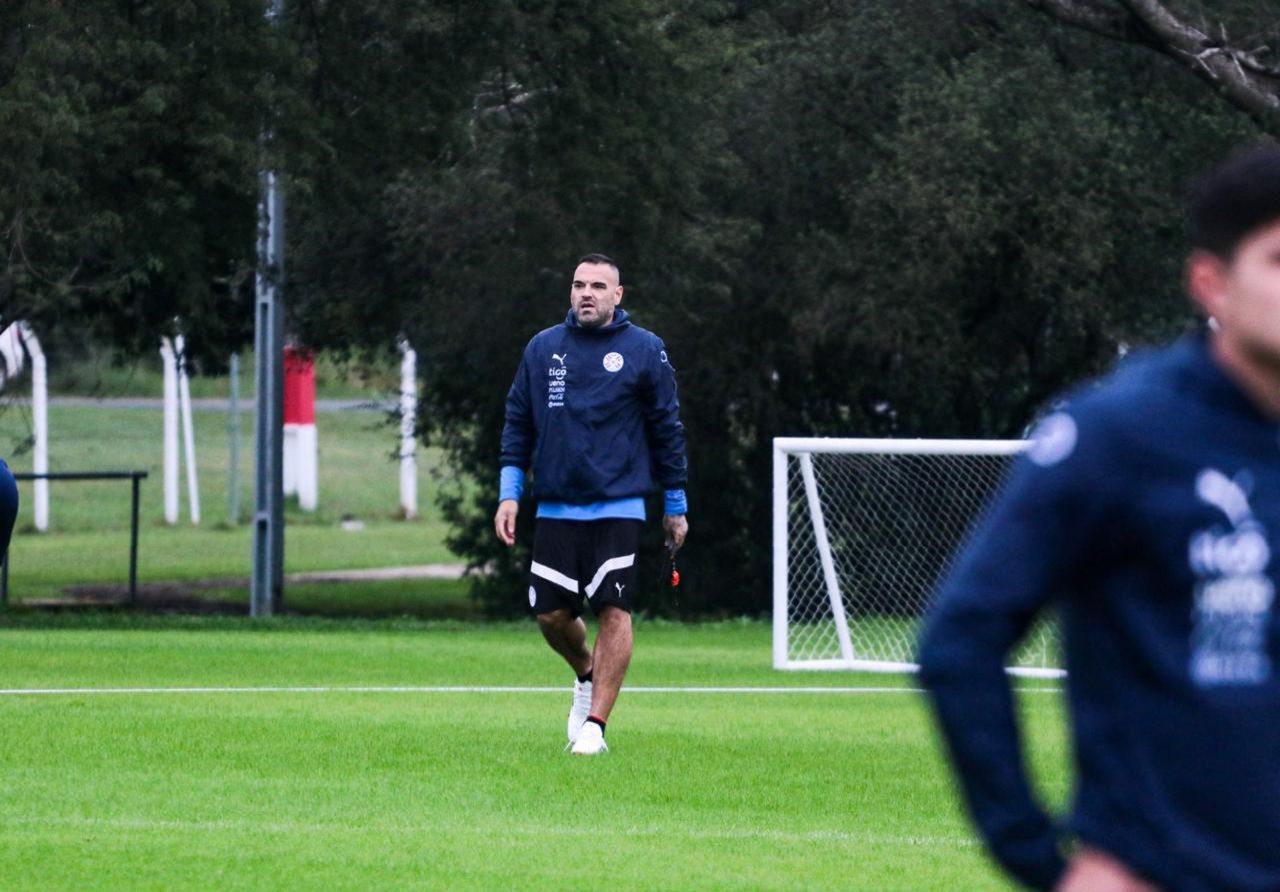 Aldo Duscher durante un entreamiento con la selección paraguaya Sub 20