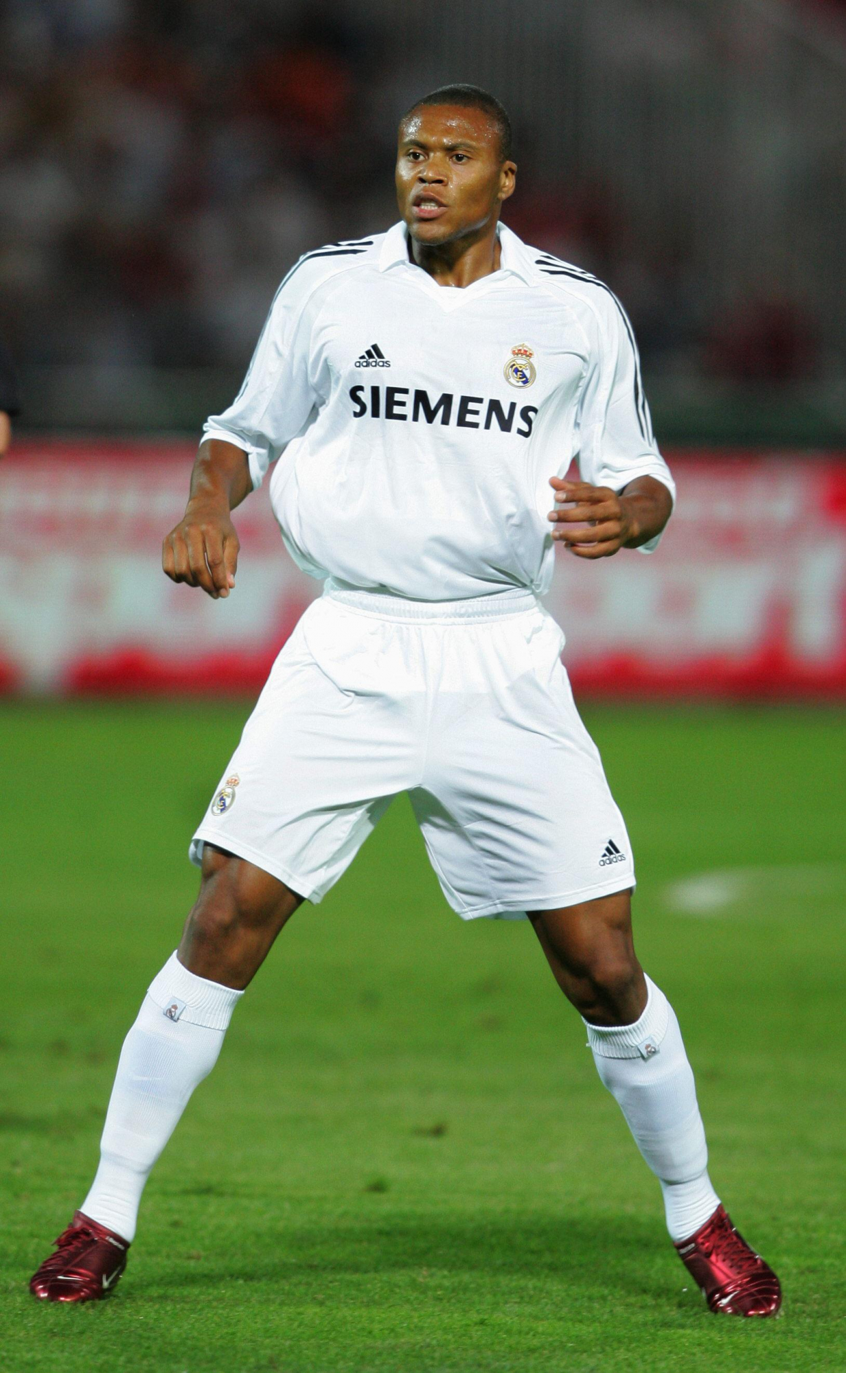 Julio Baptista: "El problema del racismo es de una minoría, que está haciendo mucho daño"