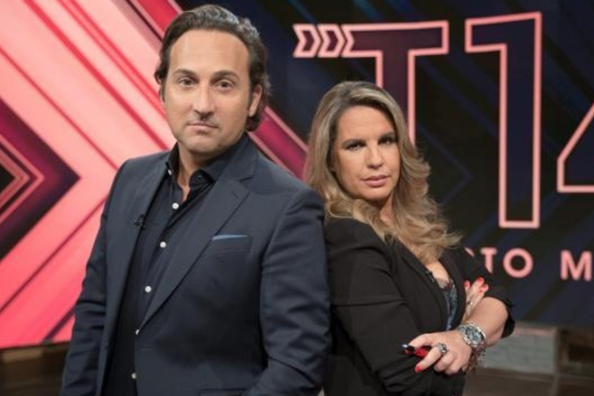 Un negacionista acusa a Iker Jiménez de tener "las manos manchadas de  sangre" y Carmen Porter le para los pies