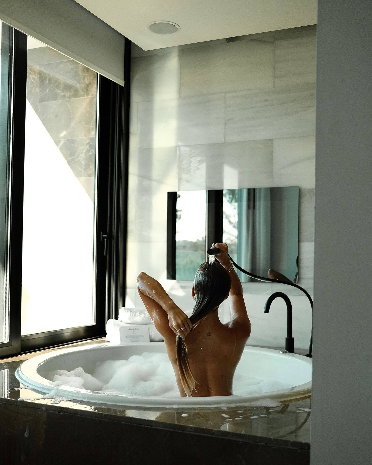 El delicado y sorprendente 'topless' de Magui Corceiro que revoluciona