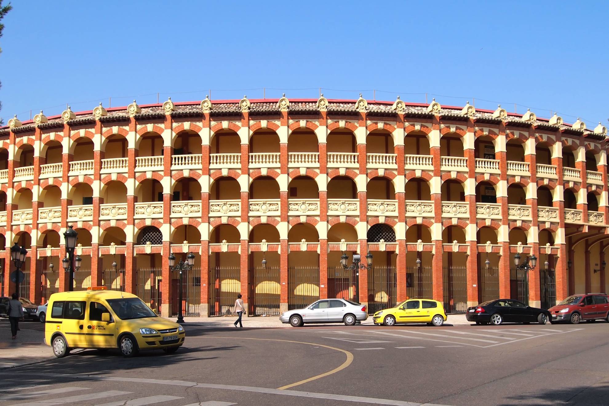 cartel-pilares-2024-horarios-corridas-de-toros-toreros-en-zaragoza-y
