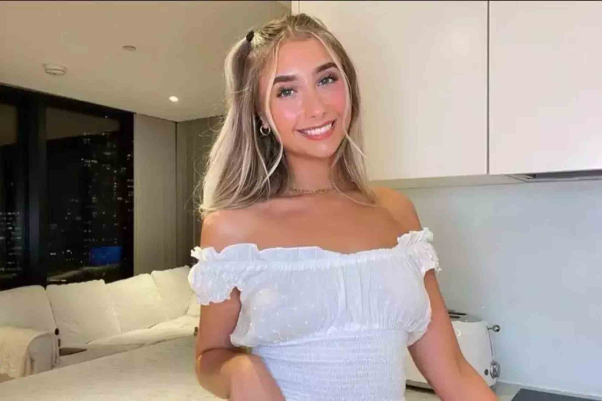 Lily Phillips Estrella De OnlyFans En La BBC Acostarme Con Mi 