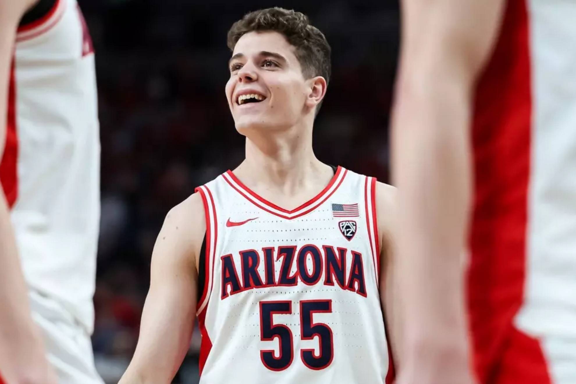 Conrad Martínez no jugó en el triunfo de Arizona ante Oregon en el Torneo Final de la NCAA