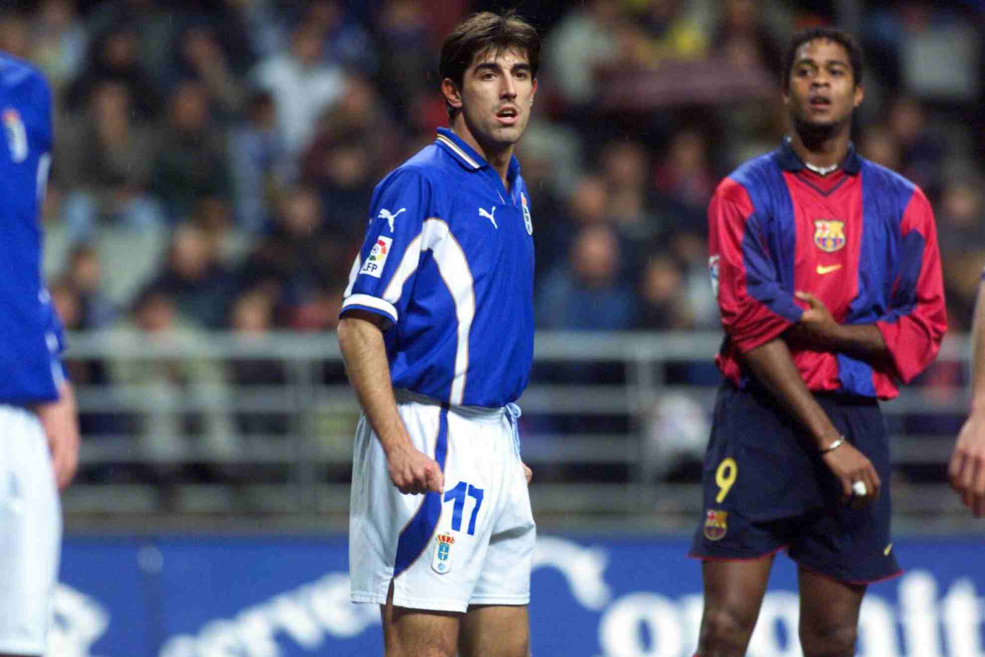 Veljko Paunovic con el Real Oviedo, en su primer partido como azul. Fuente: Marca.