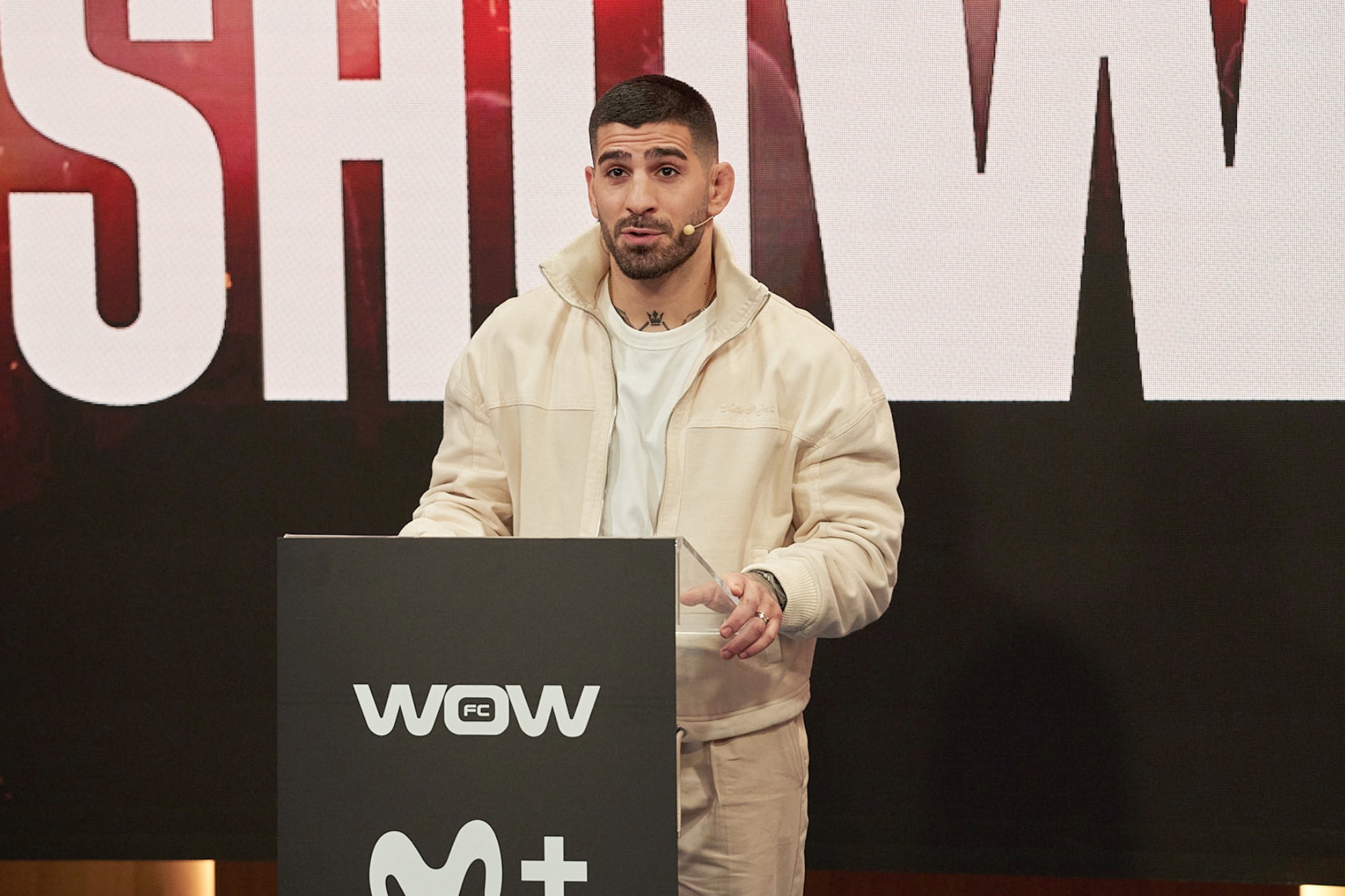 Ilia Topuria, presentando WOW 17.