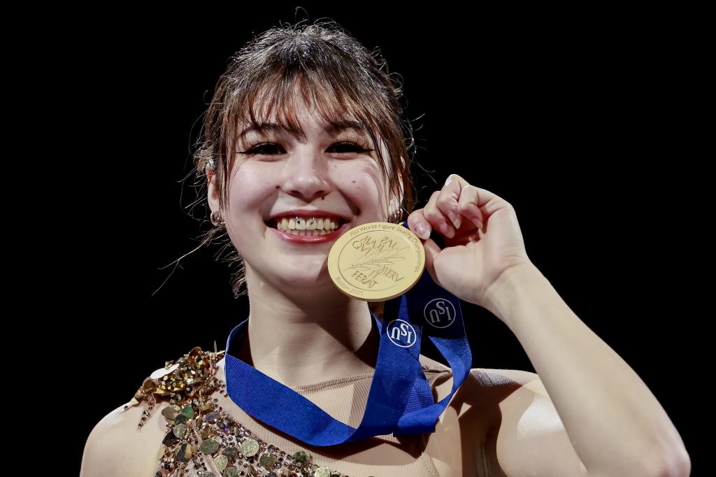 Alysa Liu, con el oro en el Mundial de patinaje artístico.