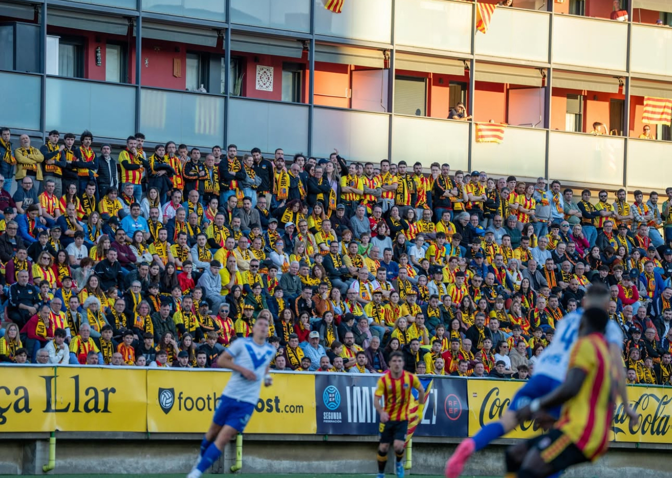 Una imagen del derbi ‘La Vila contra el Poble’.