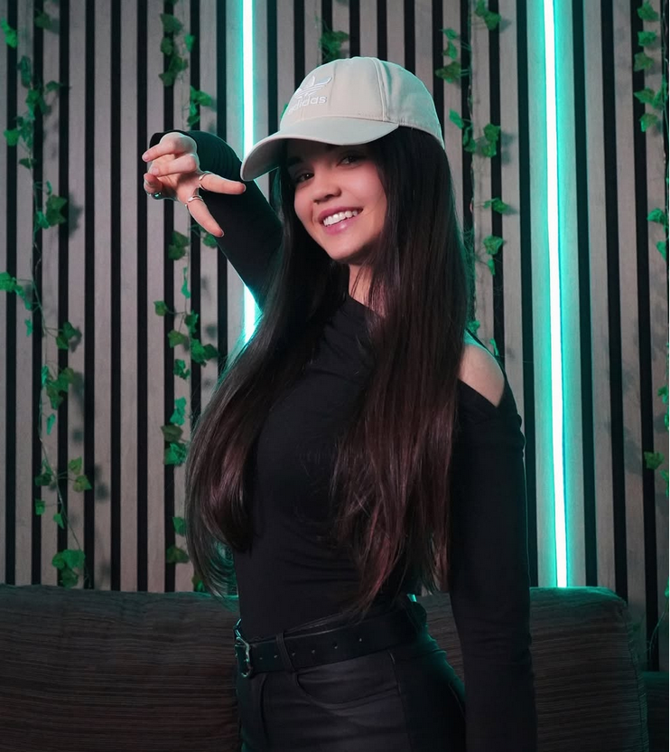 Carla García Alarcón, árbitra e instagramer: "Han intentado ligar conmigo en pleno partido"
