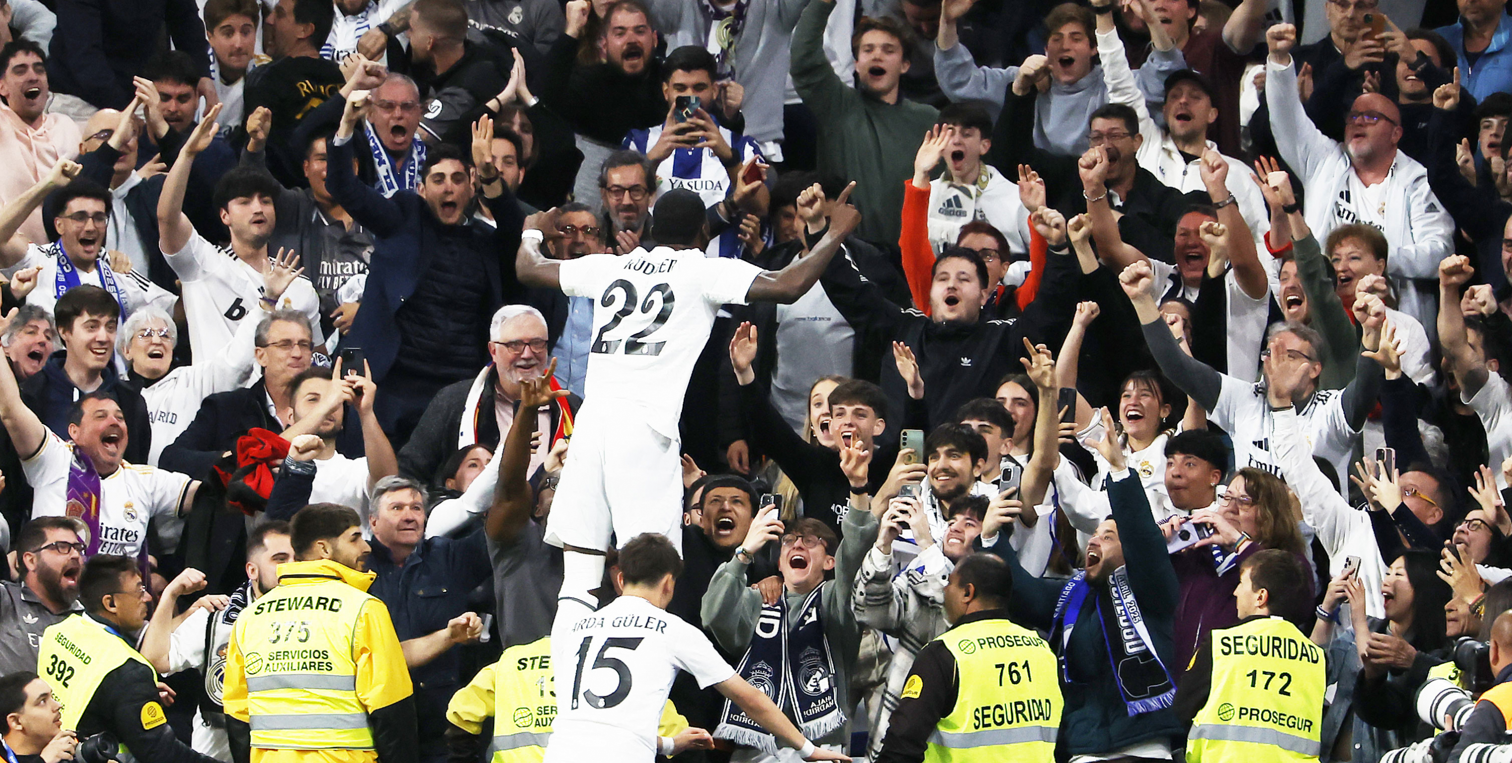 Otra noche de máxima locura en el Bernabéu