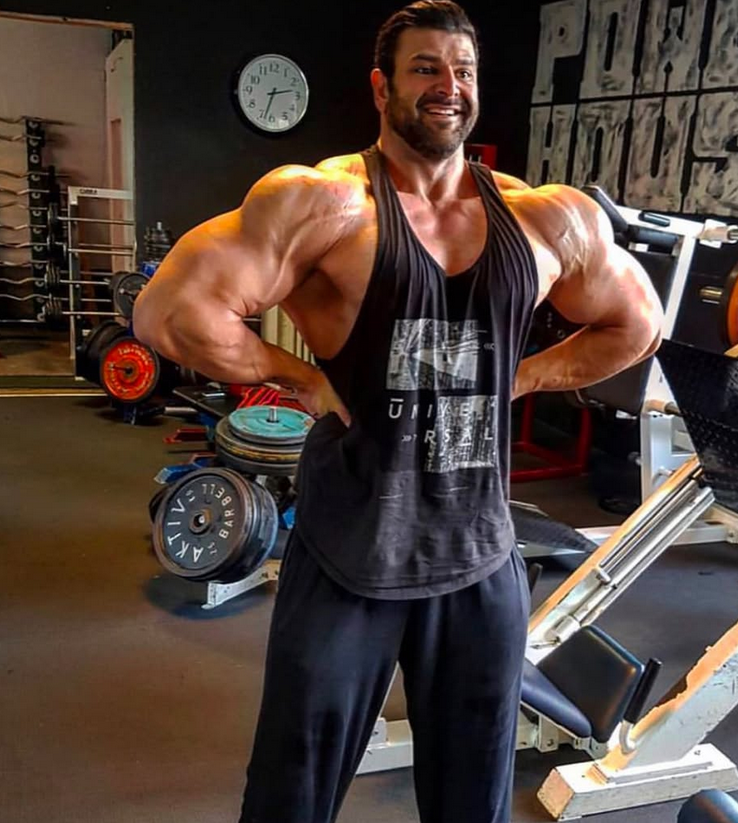 Muere de forma repentina en el gimnasio el culturista y actor Vito Pirbazari, de 'Perros de Berlín' de Netflix