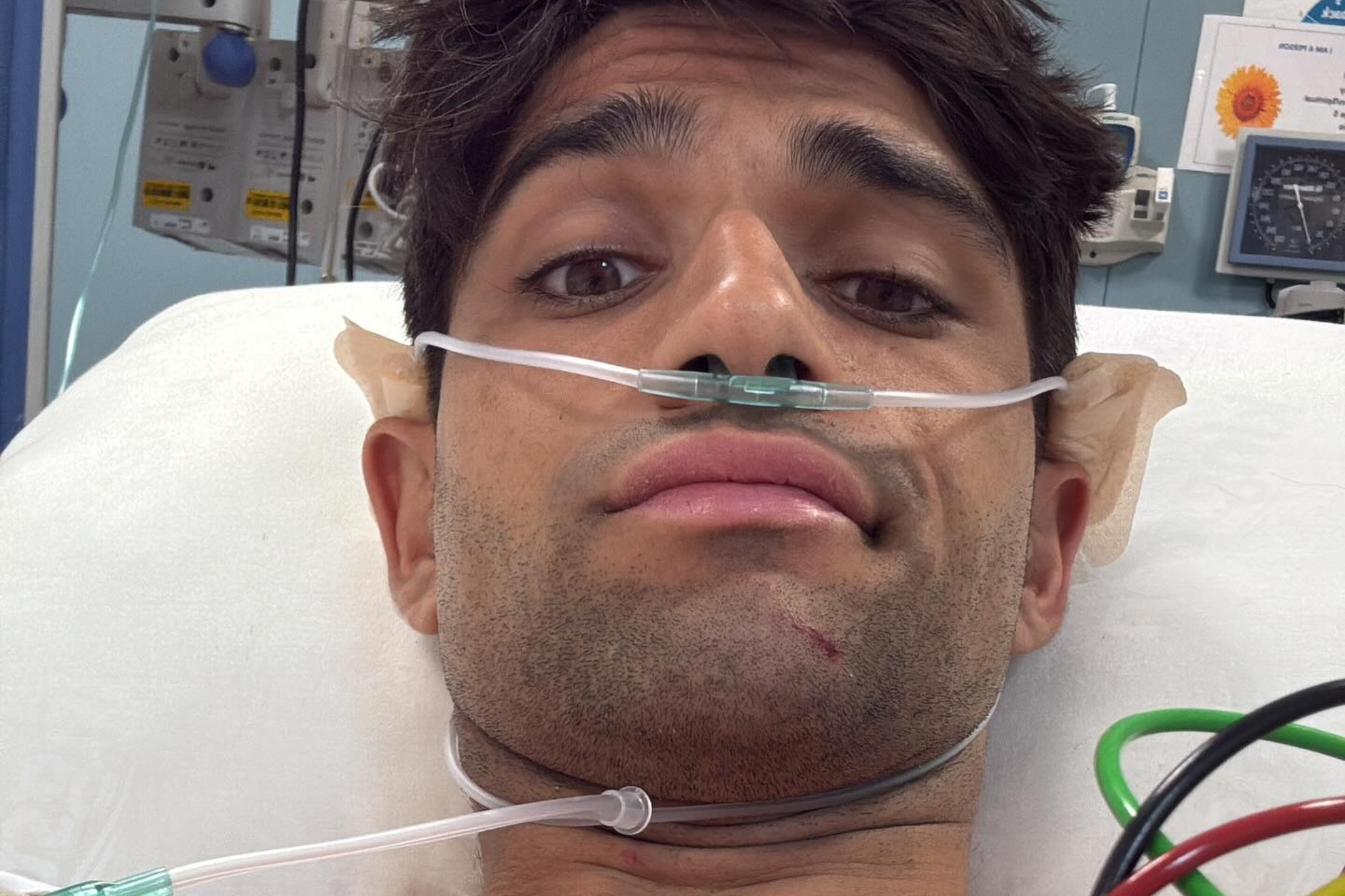 Jorge Martín, con gesto de resignación, en el hospital donde está ingresado.