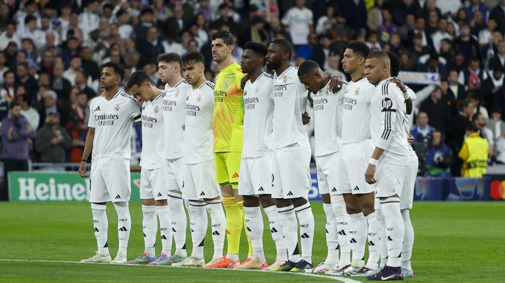Eleven of Real Madrid against Arsenal at the Bernabéu.
