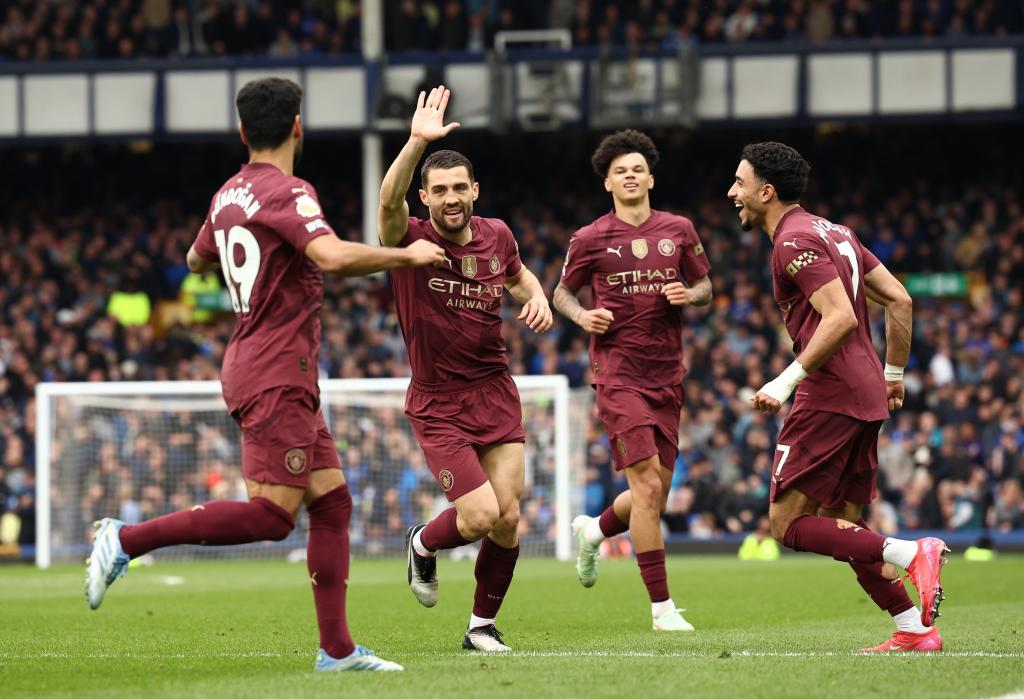 Kovacic celebrating the second goal of the City.