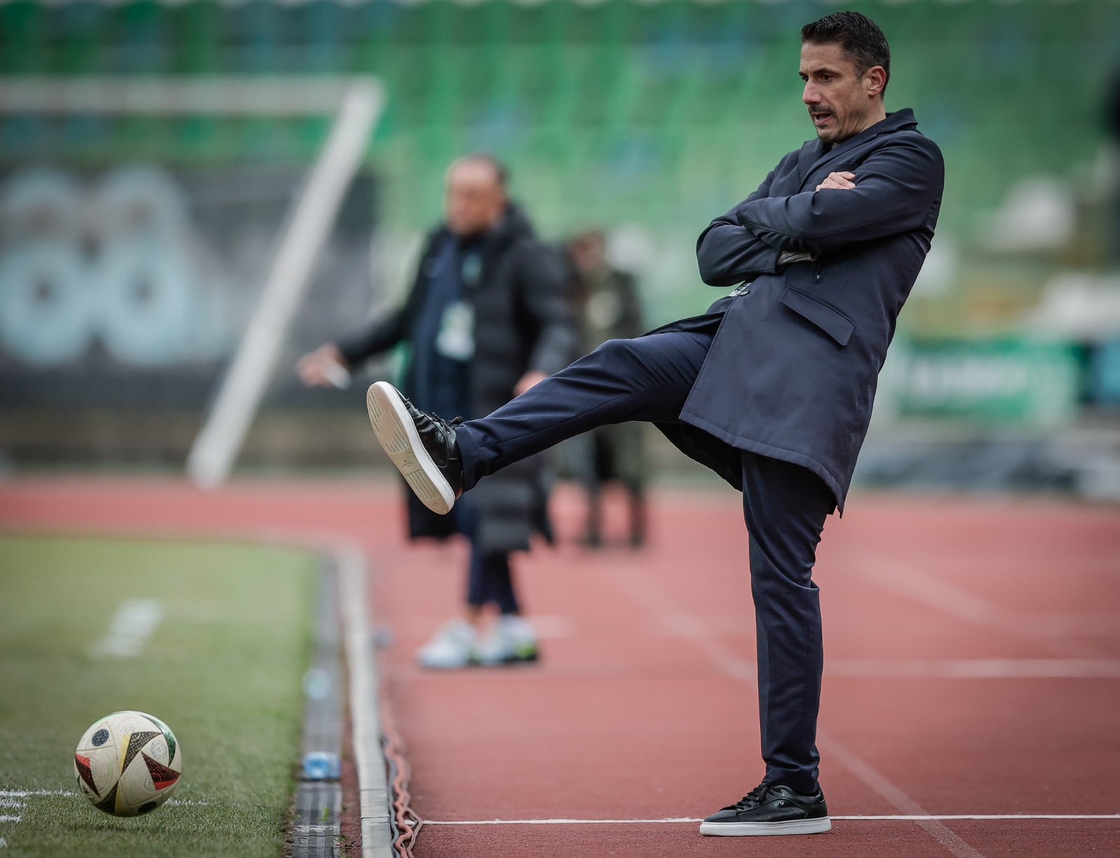 How Velazquez's False-Nine System Dug Dugandzic's Bench Role