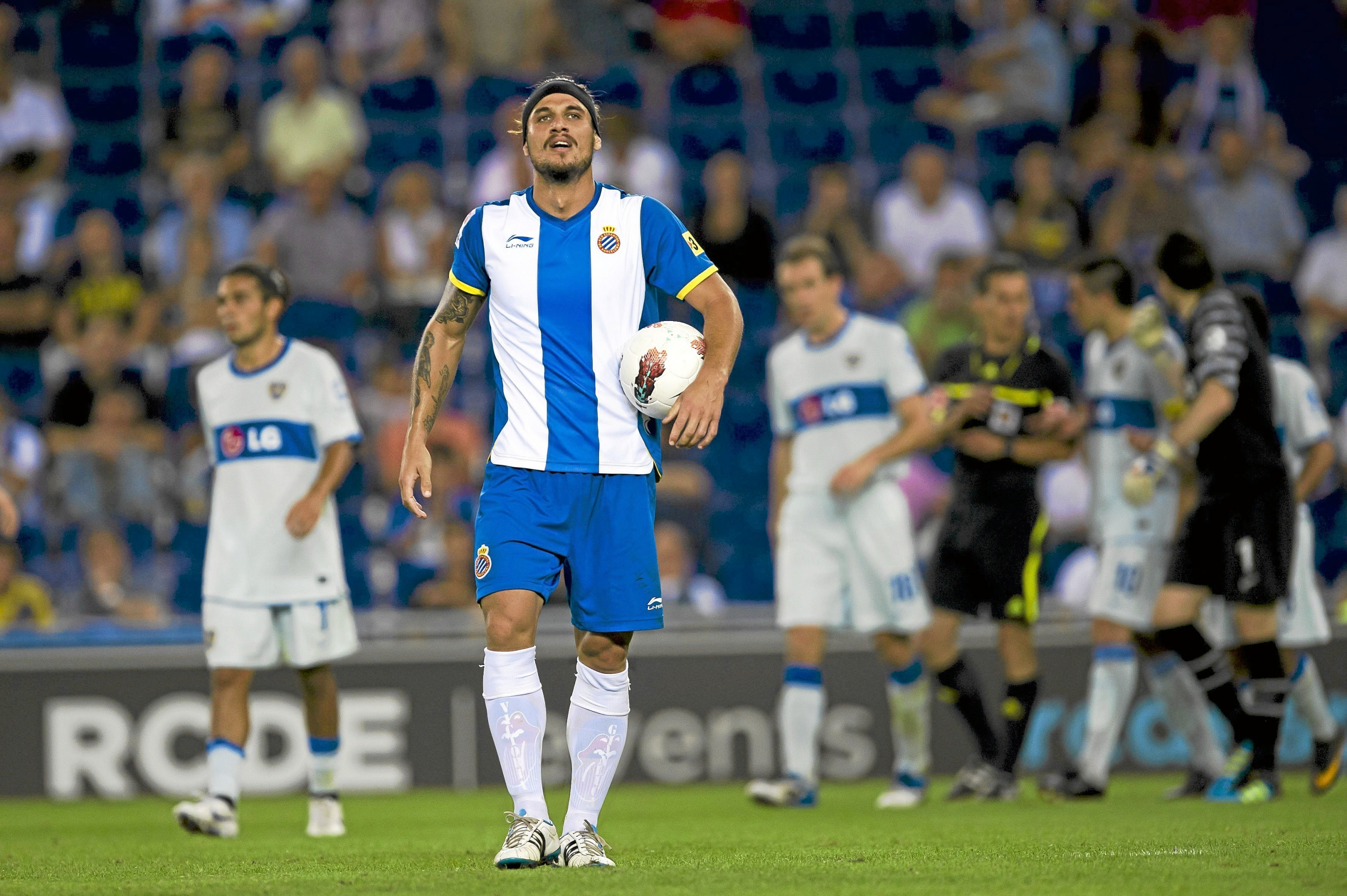Ana Oertlinger denounces that Daniel Osvaldo beat her own son