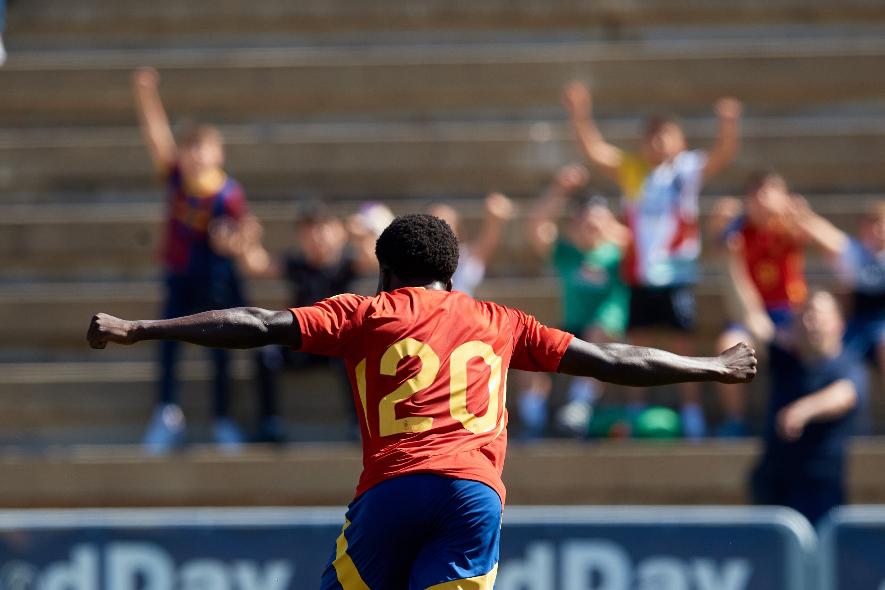 Ebrima Tunkara adelanta a la Selección Española sub 16