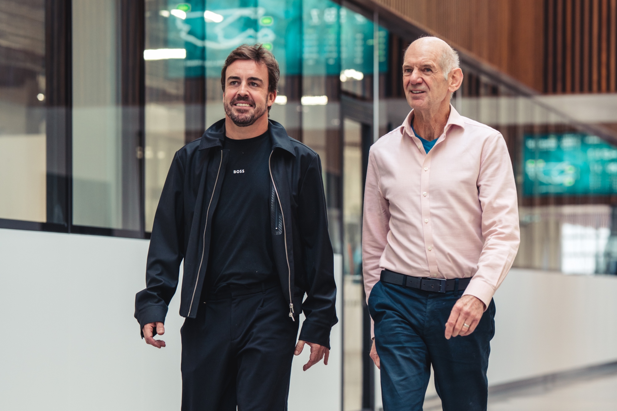 Fernando Alonso y Adrian Newey, juntos en la fábrica de Aston Martin