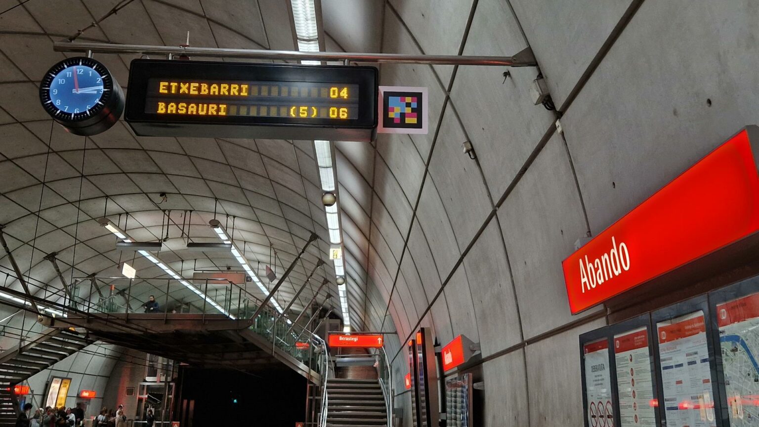 Metro Bilbao tiene suspendido el servicio y seguirá así un tiempo indeterminado.