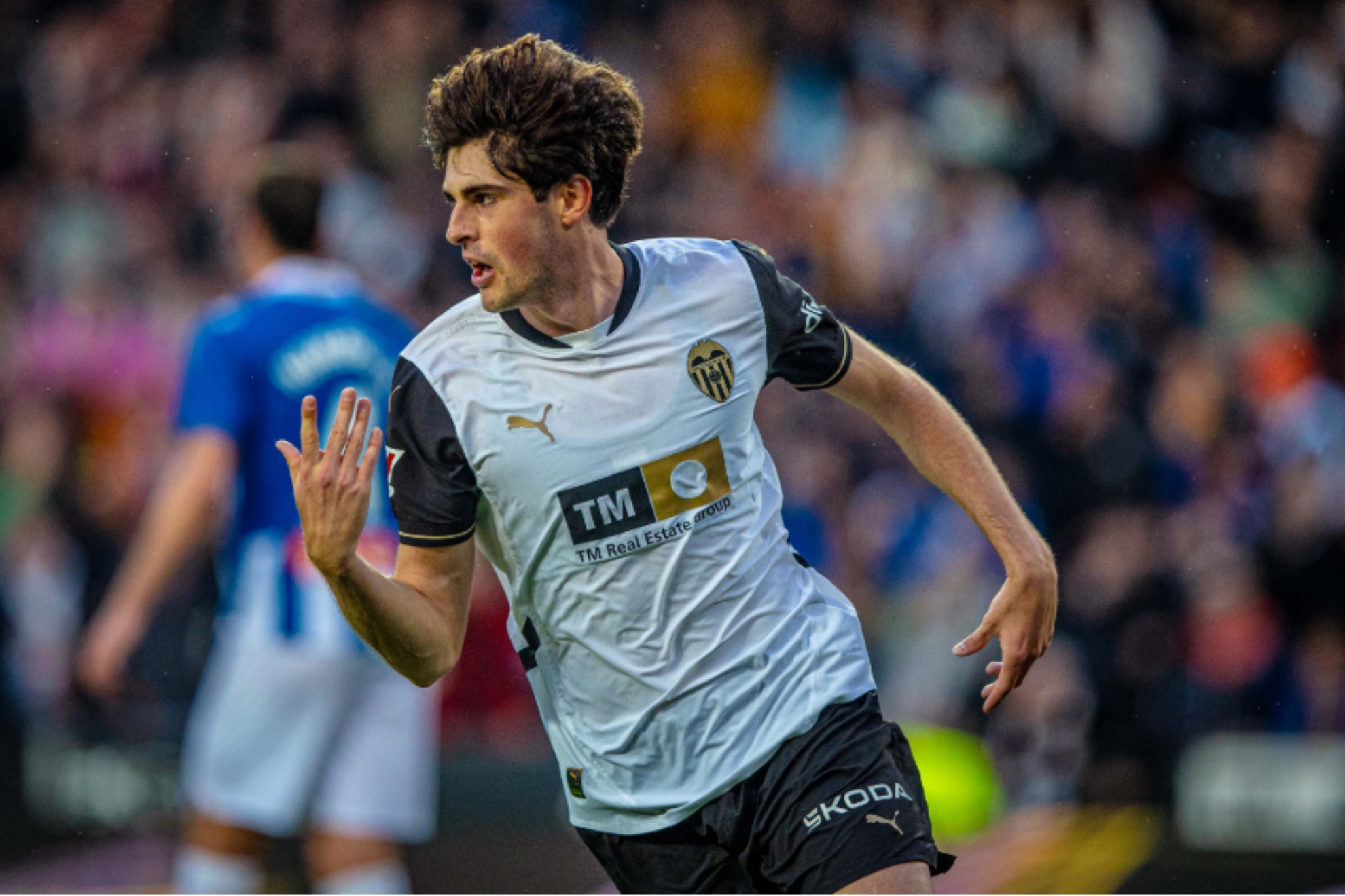 Javi Guerra celebrates a goal in Mestalla.