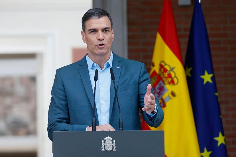 Con cebolla o sin cebolla": El micrófono que traicionó a Pedro Sánchez en  la reunión por el apagón en el Consejo de Seguridad Nacional