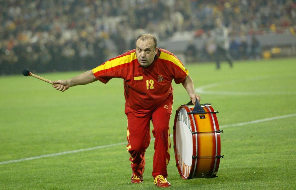 Manolo 'el del bombo', icono de la afición de La Roja: 10 Mundiales y 8 Eurocopas