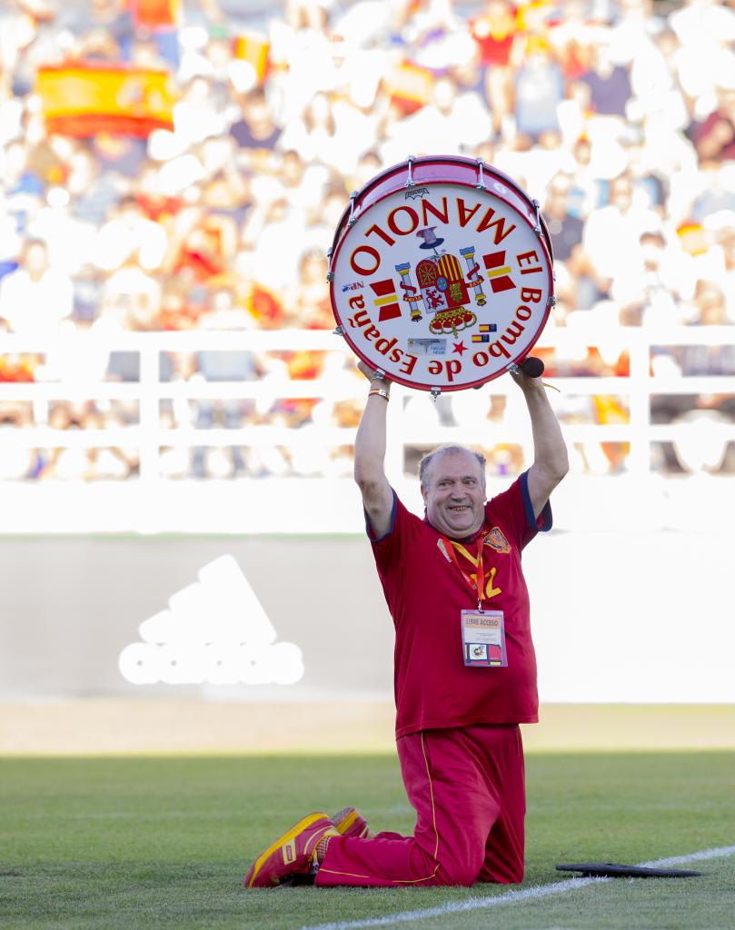 Manolo 'el del bombo', icono de la afición de La Roja: 10 Mundiales y 8 Eurocopas
