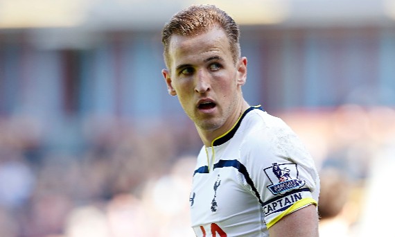 Kane in the 2014-15 season, already with Captain's bracelet at 22 years