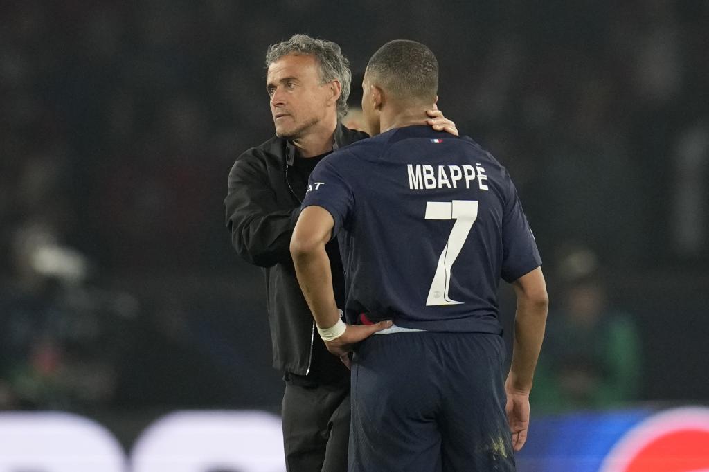 Luis Enrique and Mbappé in an encounter with the PSG