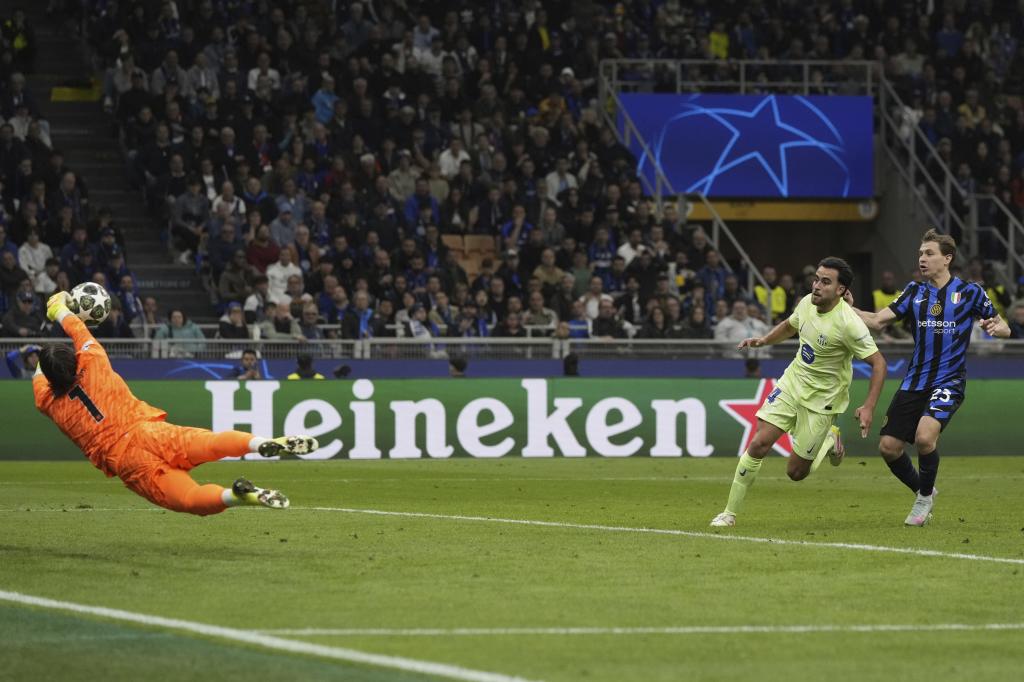 Sommer stop to Eric García in the return of the Champions semifinals